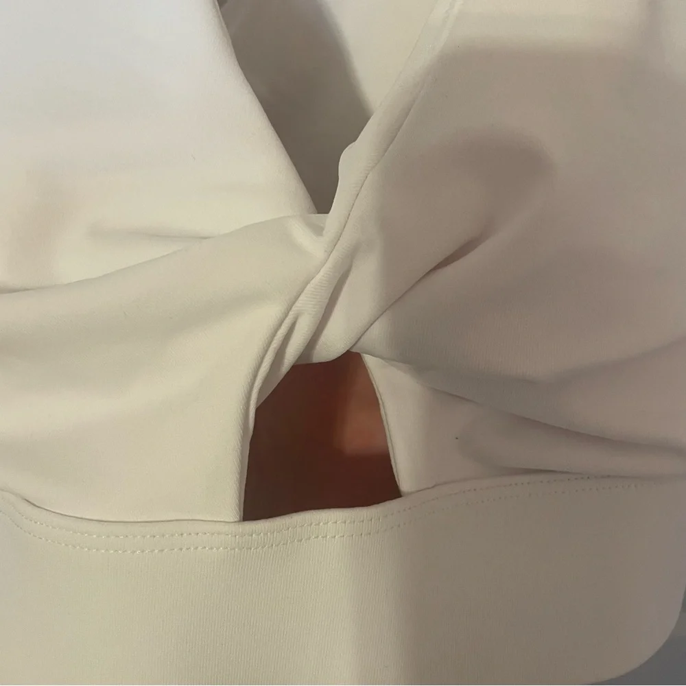 Fabletics Oasis Twist Sports Bra in White - Picture 2 of 8